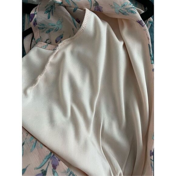 NWT SZ XL ROW A Laney Godet Surplice purina Romper in Blush Print with Flutter S - Picture 10 of 11